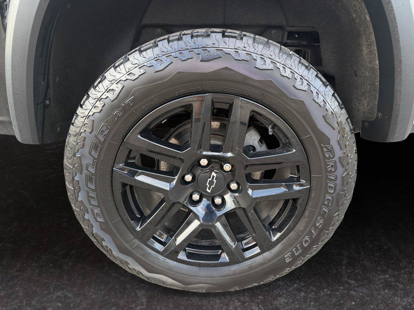 Used 2024 Chevrolet Colorado Trail Boss w/ Safety Package AWD/4WD image 25