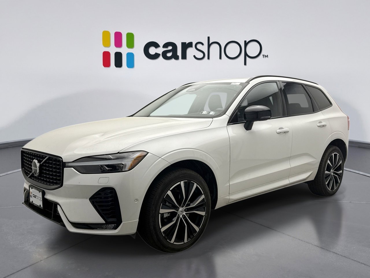Used 2025 Volvo XC60 B5 Plus image 1