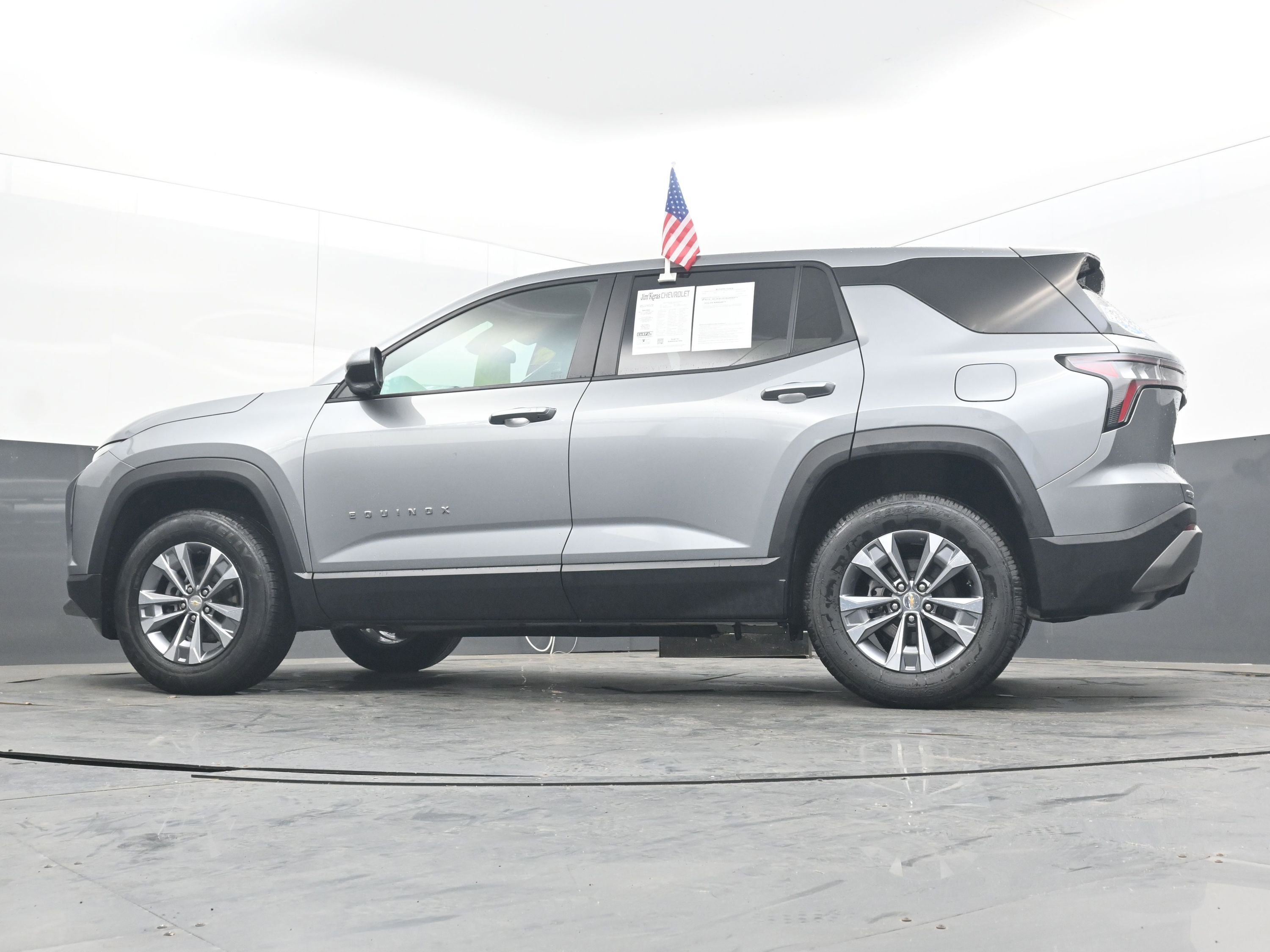 Used 2025 Chevrolet Equinox LT FWD image 28