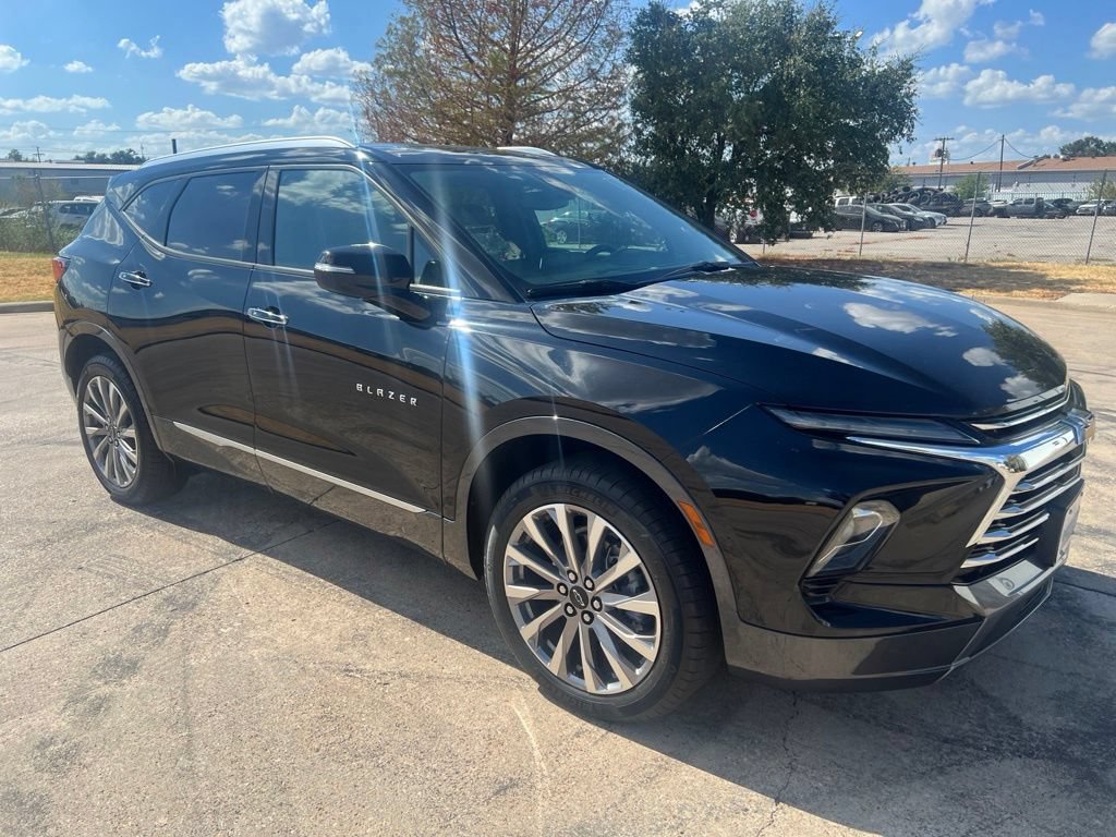 Used 2023 Chevrolet Blazer Premier AWD/4WD image 23