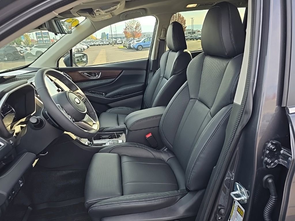 New 2025 Subaru Ascent Touring w/ Popular Package #2 image 10