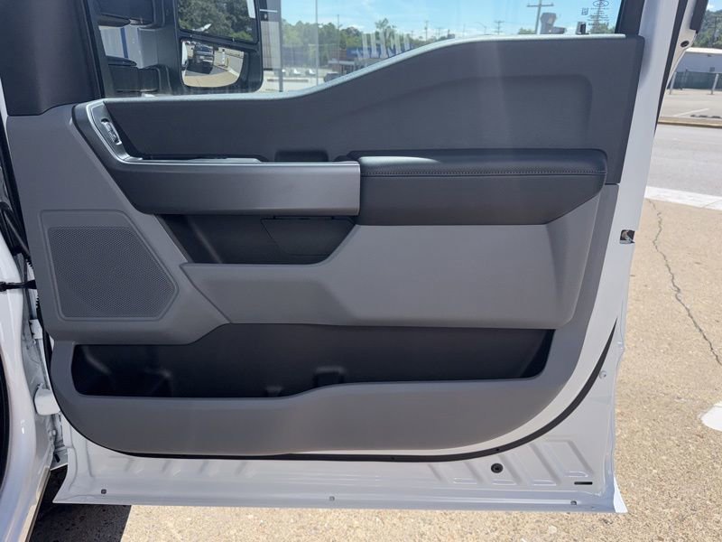 New 2025 Ford F350 XL w/ STX Appearance Package AWD/4WD image 14