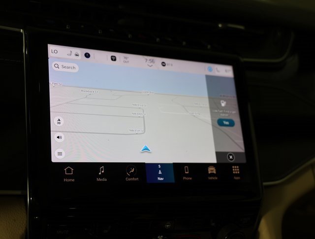 Used 2022 Jeep Grand Cherokee Limited 4xe image 19