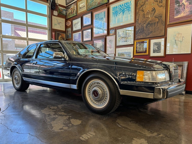 Used 1988 Lincoln Mark VII Blass image 1
