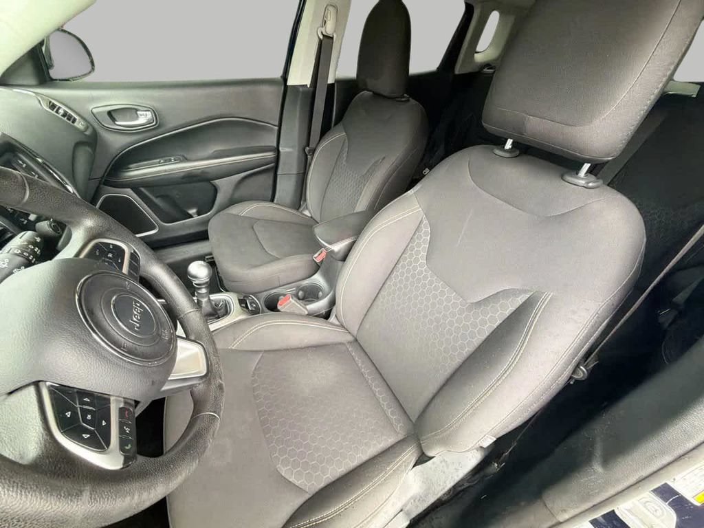 Used 2017 Jeep Compass Sport FWD image 17