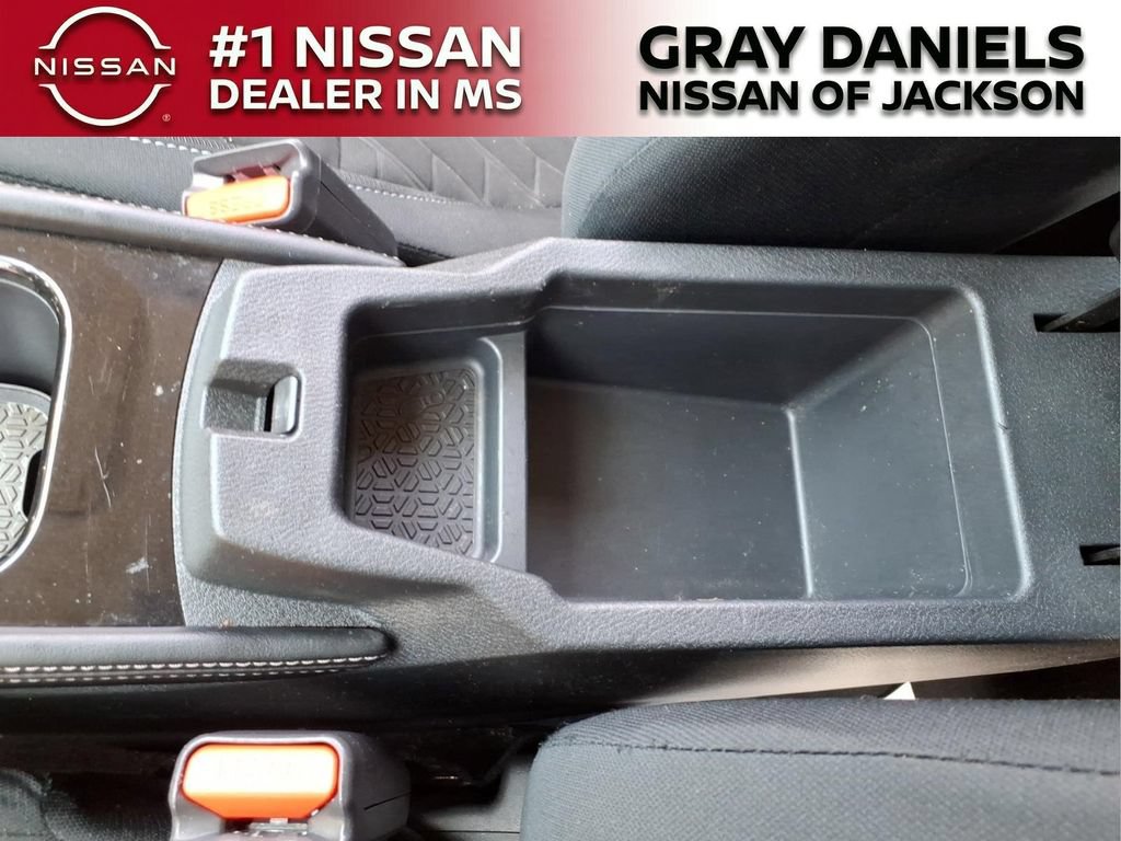 Used 2021 Nissan Kicks SV FWD image 20