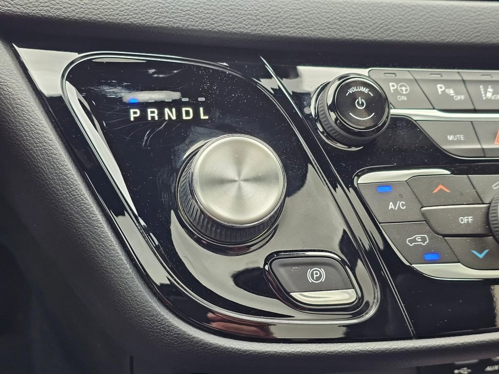 Used 2020 Chrysler Pacifica Touring-L Plus w/ Advanced Safetytec Group image 36