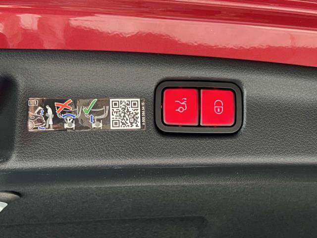 Certified 2024 Mercedes-Benz C 300 4MATIC Sedan image 9