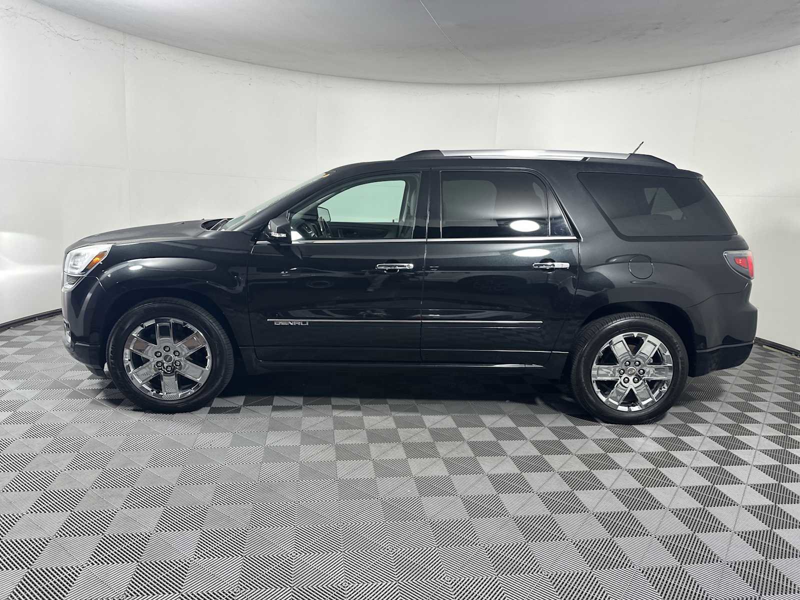 Used 2015 GMC Acadia Denali FWD image 4
