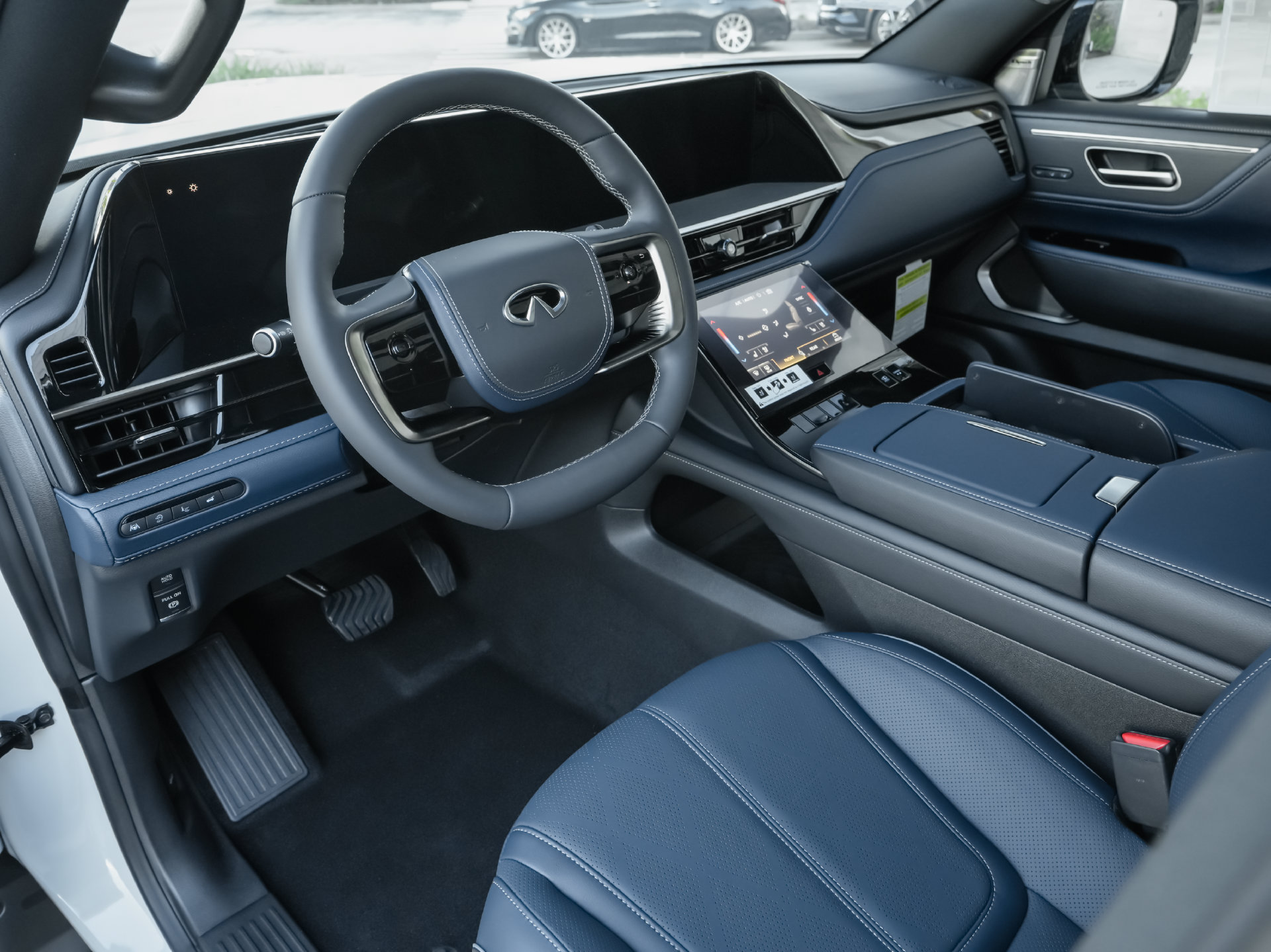 New 2027 INFINITI QX80 Sensory AWD/4WD image 3