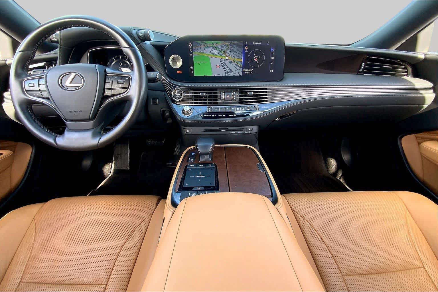 Used 2021 Lexus LS 500 w/ Accessory Package (Z2) RWD image 15