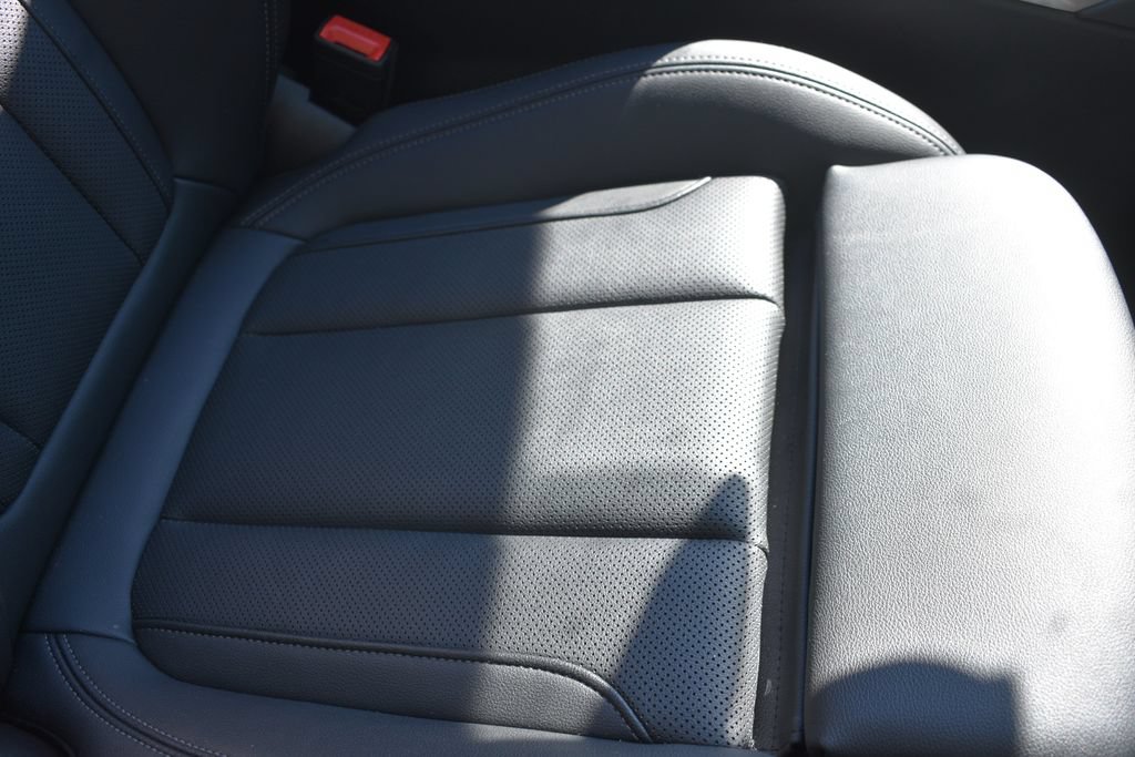 Used 2025 BMW 330i Sedan RWD image 22