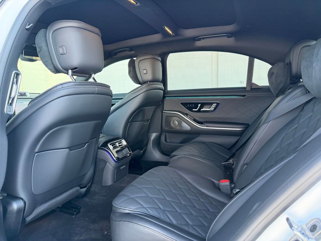 Used 2025 Mercedes-Benz S 580 4MATIC Sedan image 34
