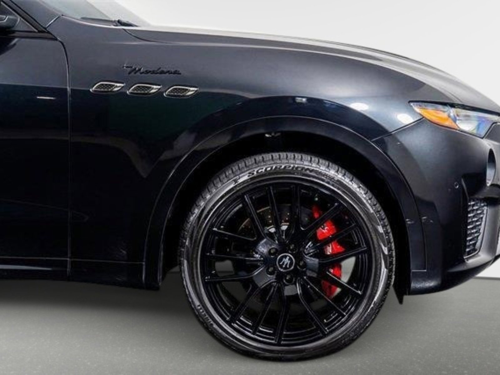 Used 2024 Maserati Levante Modena Ultima AWD/4WD image 6