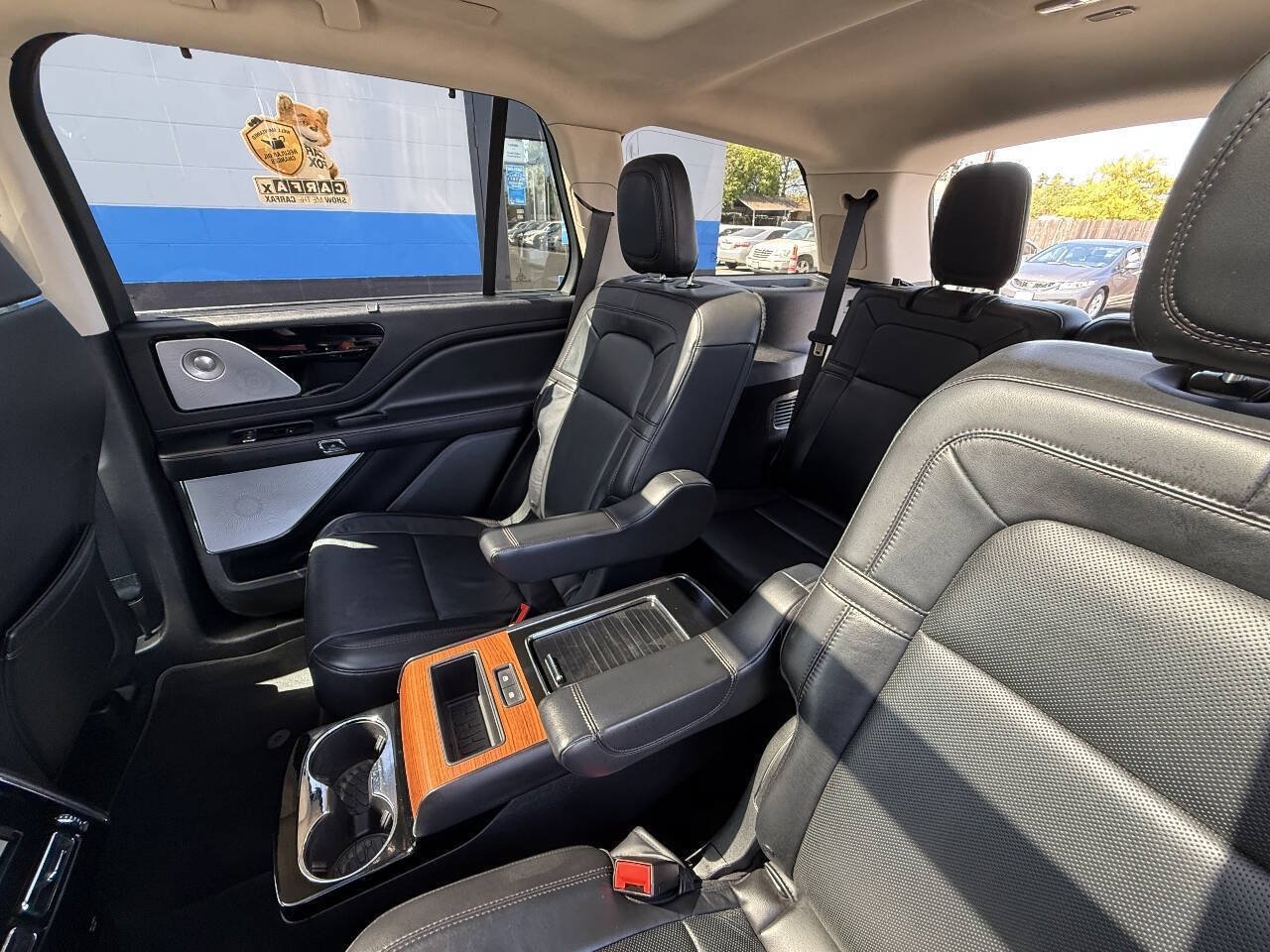 Used 2020 Lincoln Aviator Reserve w/ Equipment Group 202A AWD/4WD image 16