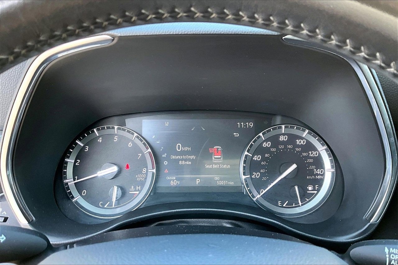 Used 2021 Toyota Highlander Platinum image 9