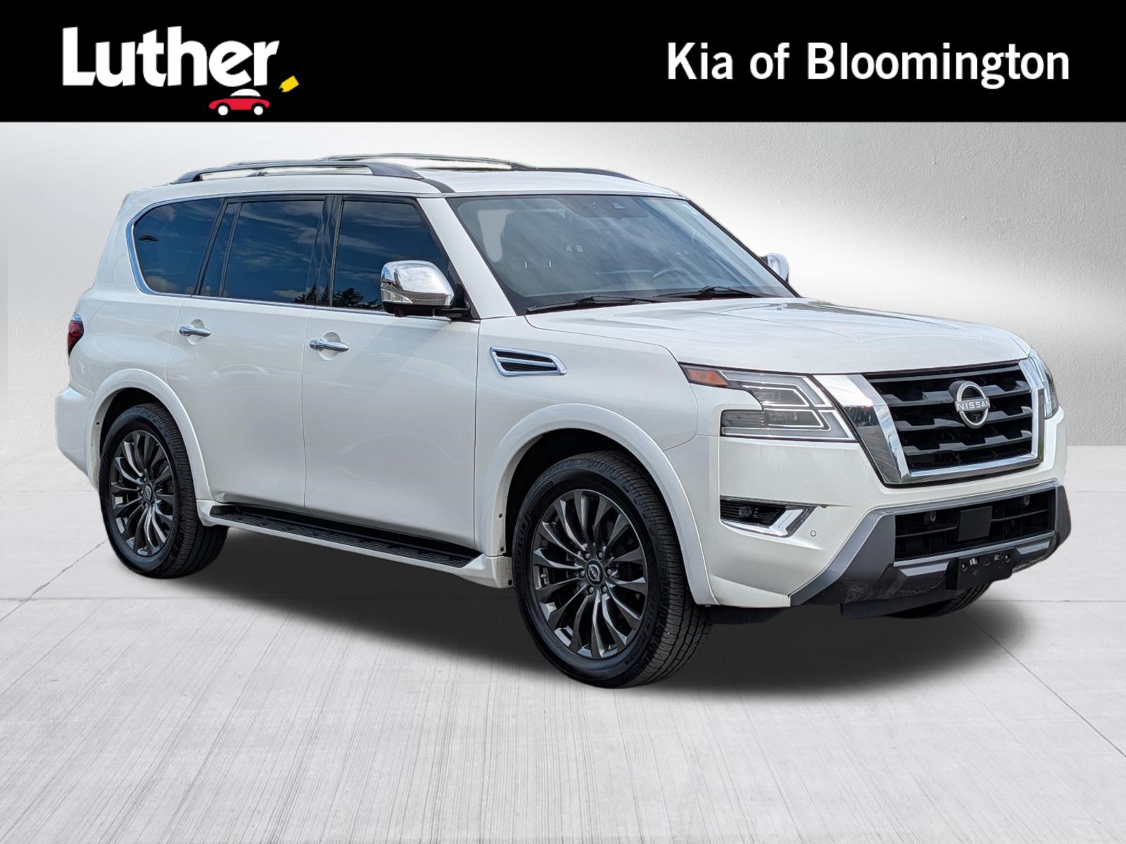 Used 2023 Nissan Armada Platinum w/ Captain's Chairs Package AWD/4WD image 1