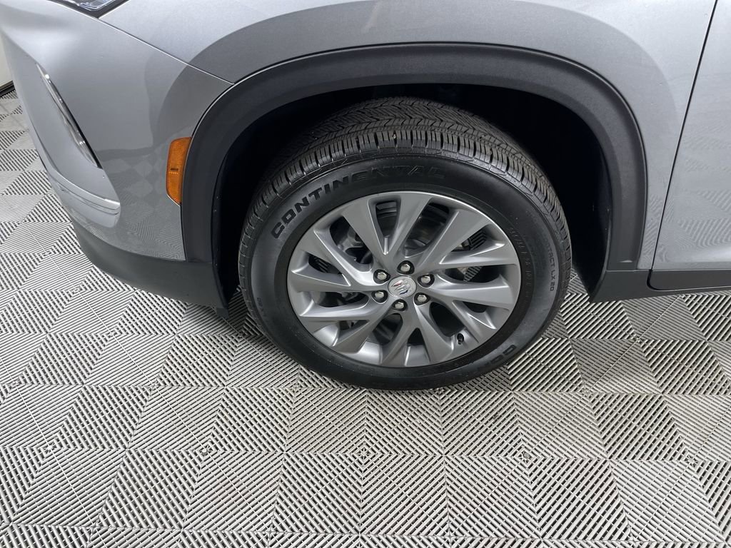 New 2025 Buick Enclave Preferred w/ Power Package image 32