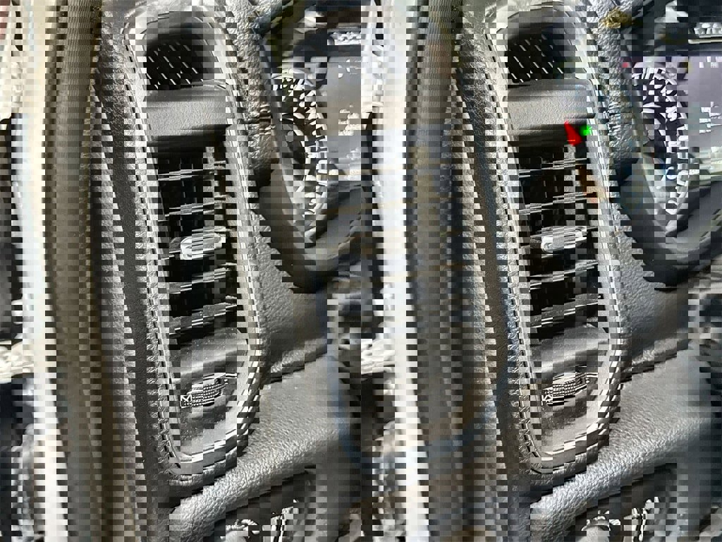 Used 2025 RAM 1500 Laramie image 15