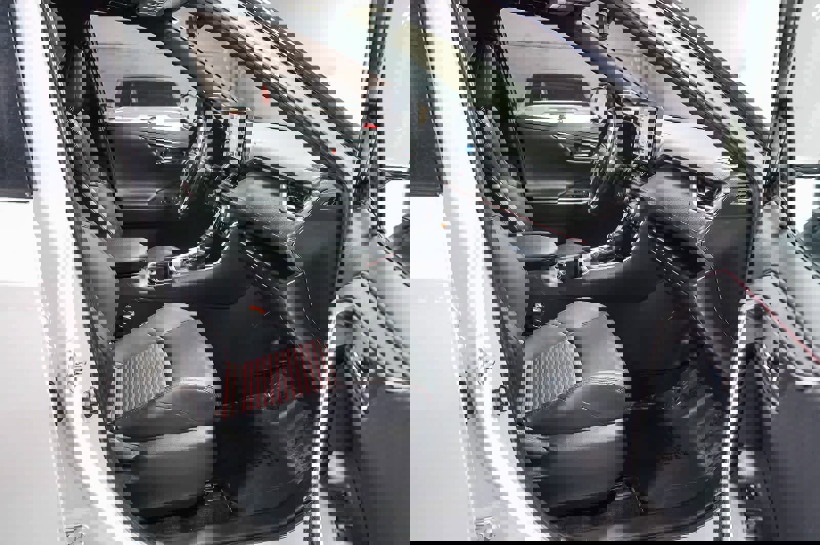 Used 2023 Toyota RAV4 XSE w/ Weather Package image 17