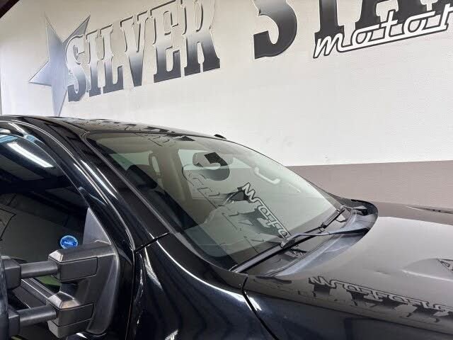 Used 2018 Nissan Titan SL w/ Chrome Package AWD/4WD image 69