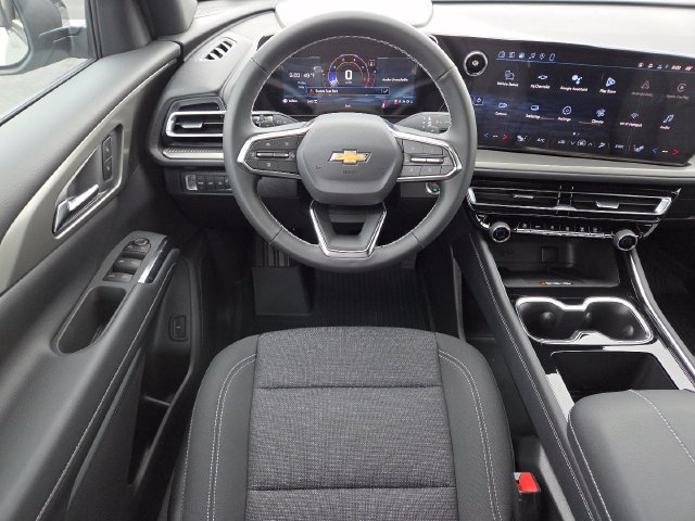 New 2026 Chevrolet Traverse LT w/ Driver Confidence Package AWD/4WD image 30