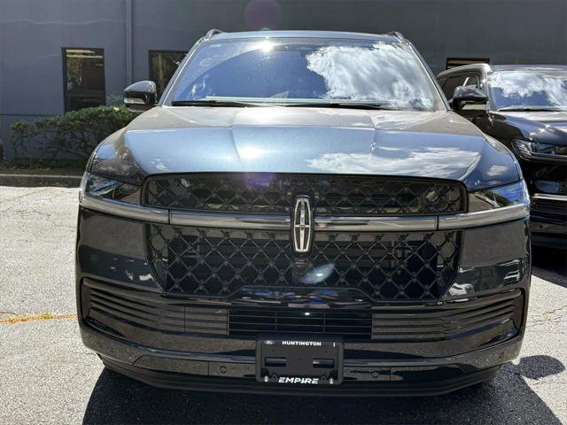 New 2025 Lincoln Navigator L Reserve image 2