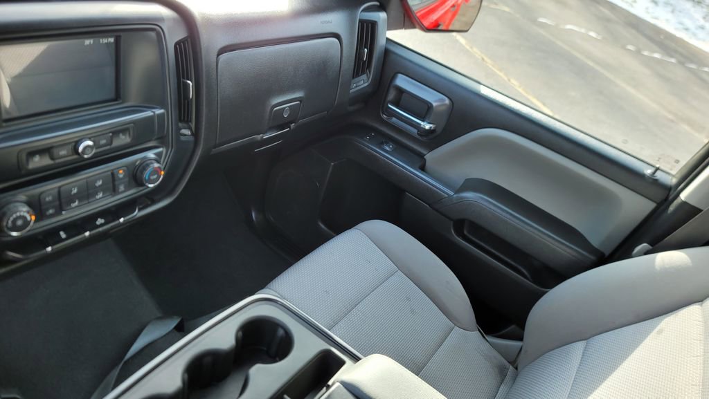 Used 2019 Chevrolet Silverado 1500 Custom w/ Custom Convenience Package image 23