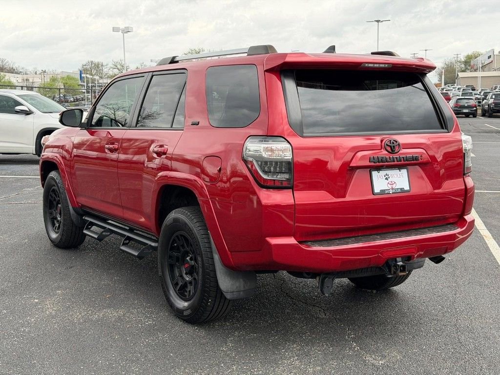 Used 2021 Toyota 4Runner SR5 Premium w/ Moonroof Package image 8