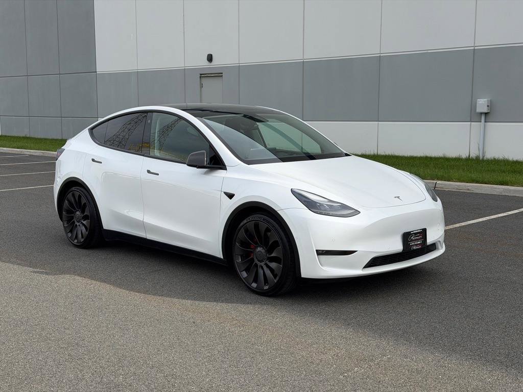 Used 2022 Tesla Model Y Performance AWD/4WD image 3