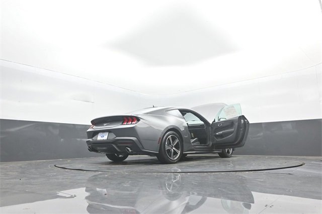 New 2025 Ford Mustang Coupe image 39