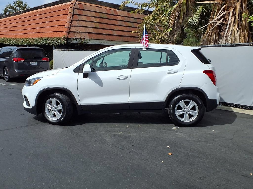 Used 2020 Chevrolet Trax LS FWD image 4