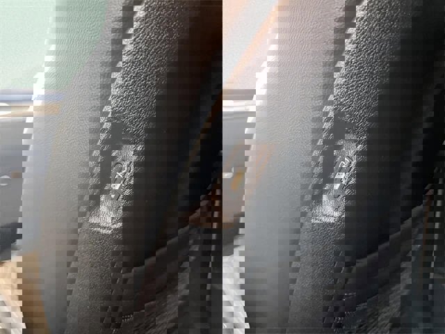 Used 2023 Kia Sorento SX image 27