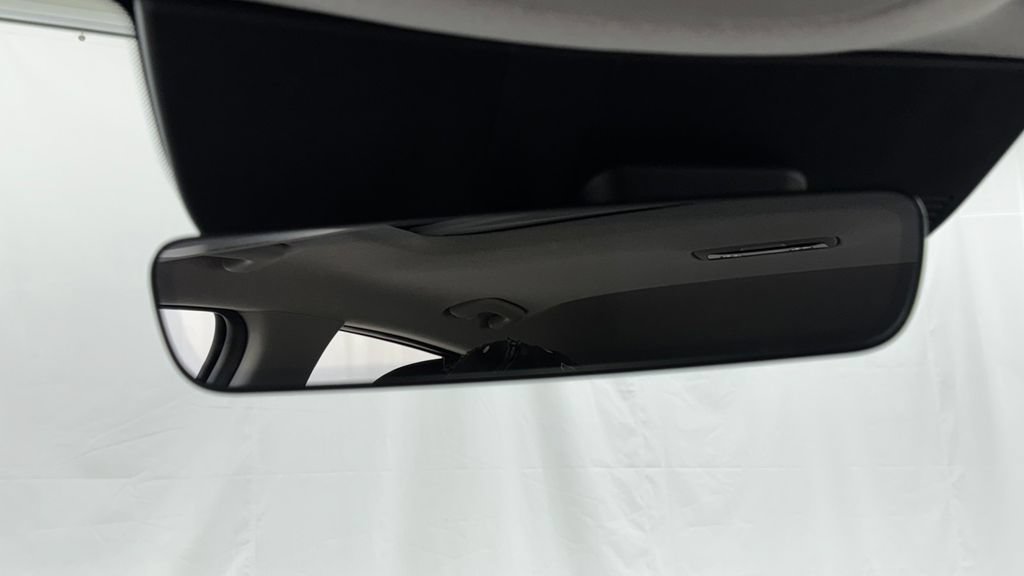 New 2026 Kia Niro FWD image 32