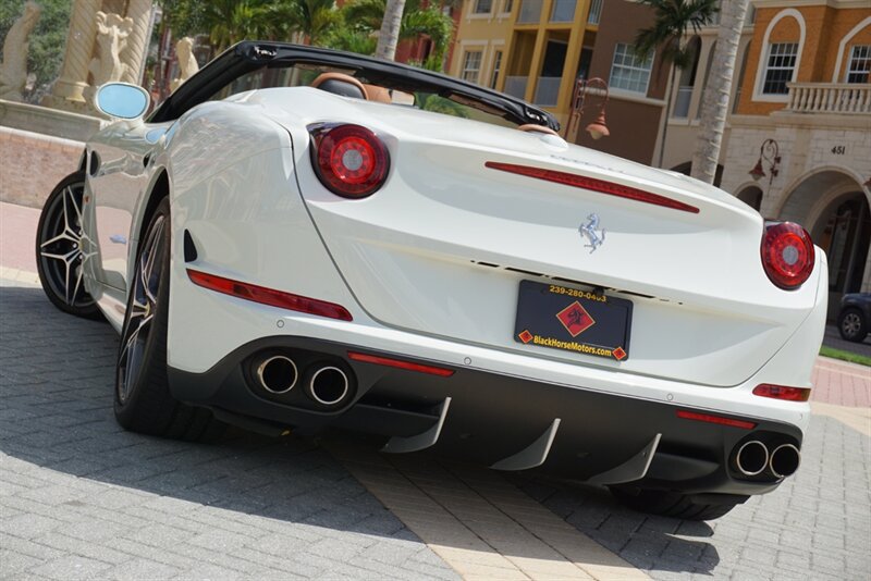 Used 2017 Ferrari California T RWD image 64