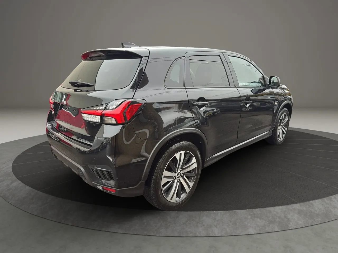 Used 2020 Mitsubishi Outlander Sport ES image 5