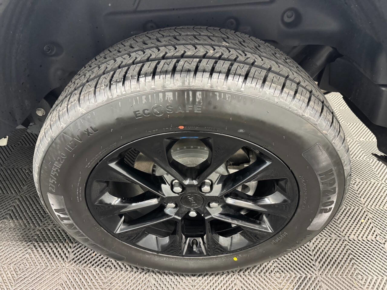 Used 2022 Jeep Wrangler Unlimited Sahara w/ Cold Weather Group image 47