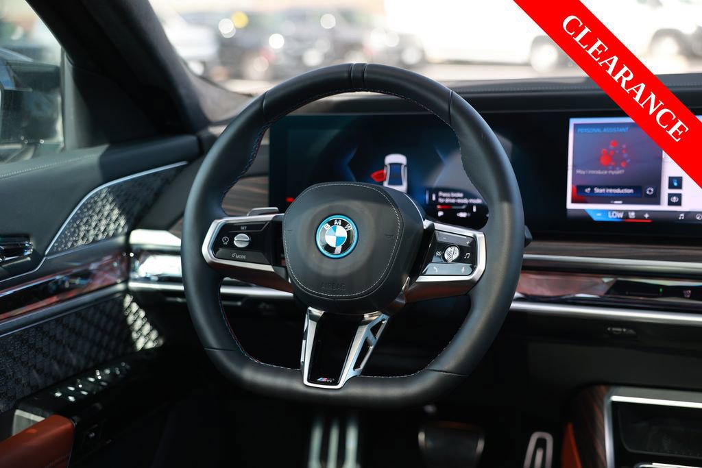 Used 2025 BMW i7 M70 w/ Executive Package image 25