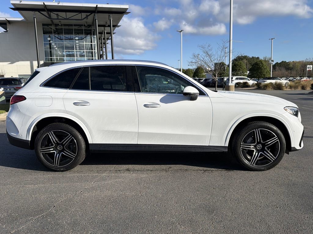 New 2026 Mercedes-Benz GLC 300 4MATIC image 2