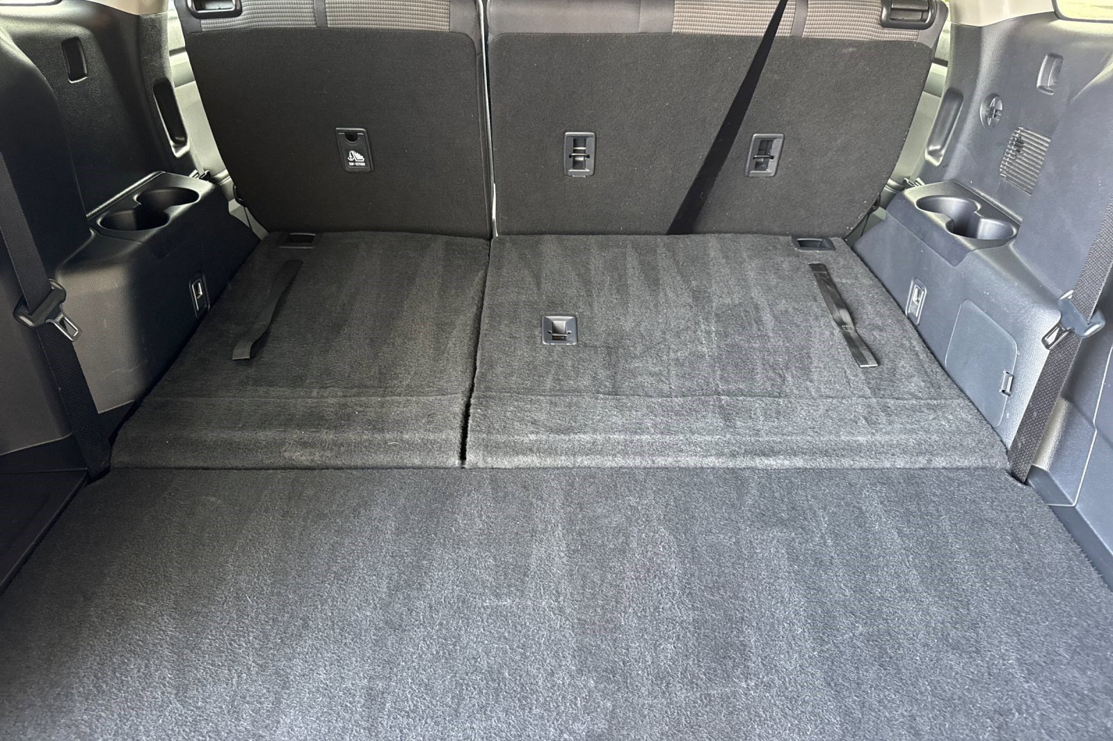 Used 2025 Toyota Highlander LE image 12