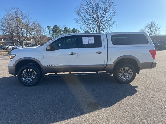 Used 2019 Nissan Titan Platinum Reserve image 2
