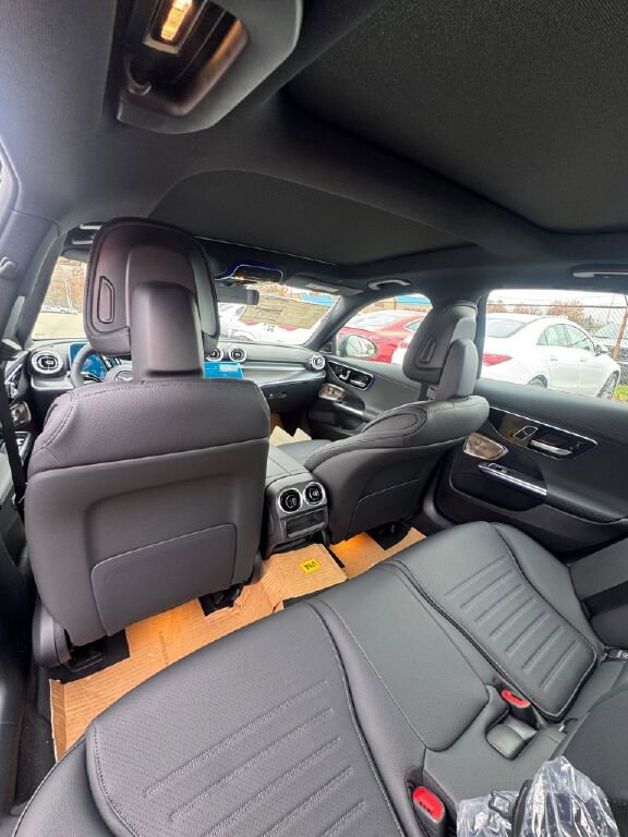 New 2026 Mercedes-Benz C 300 4MATIC Sedan image 17