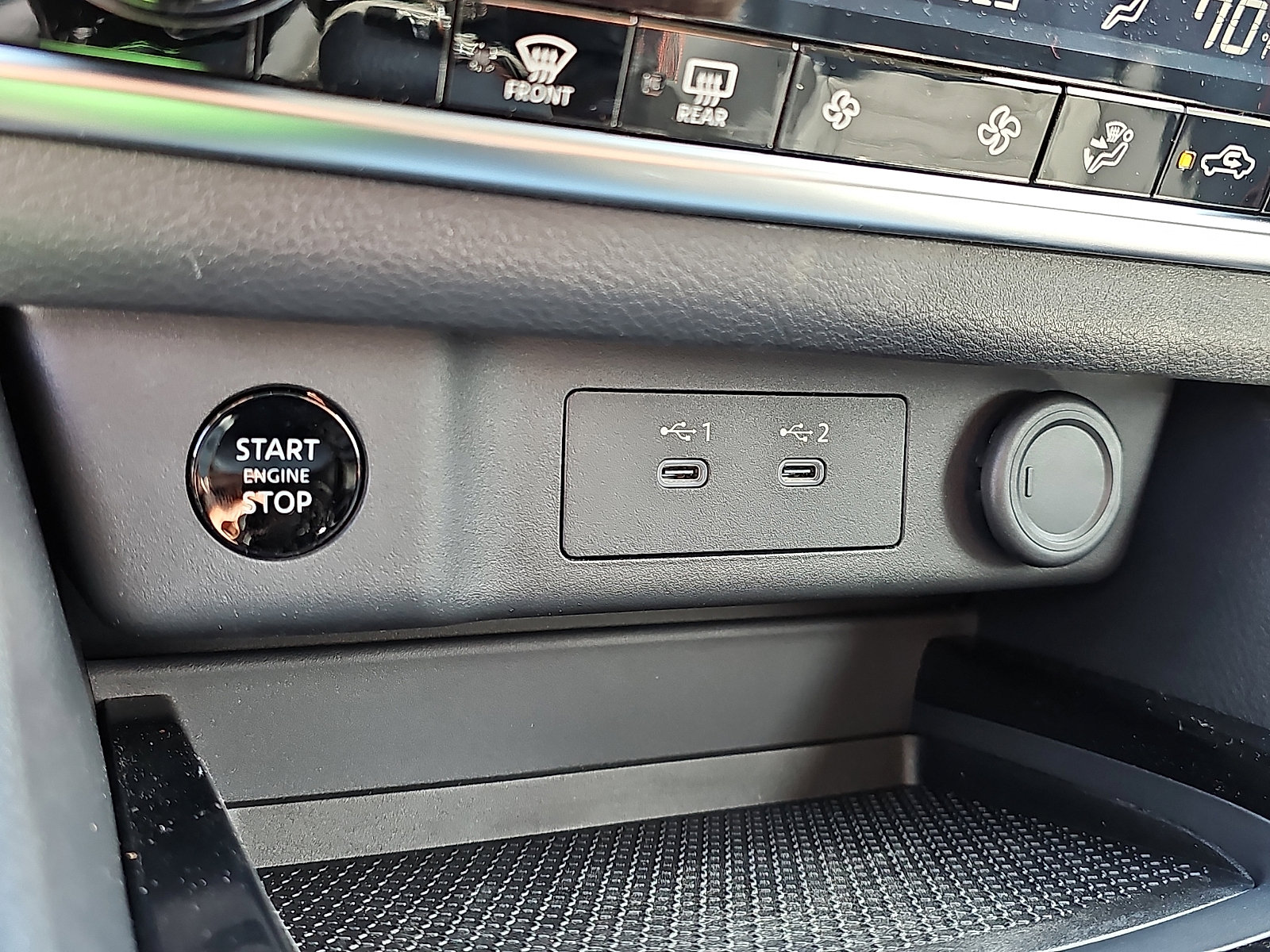New 2026 Nissan Rogue SV AWD/4WD image 15