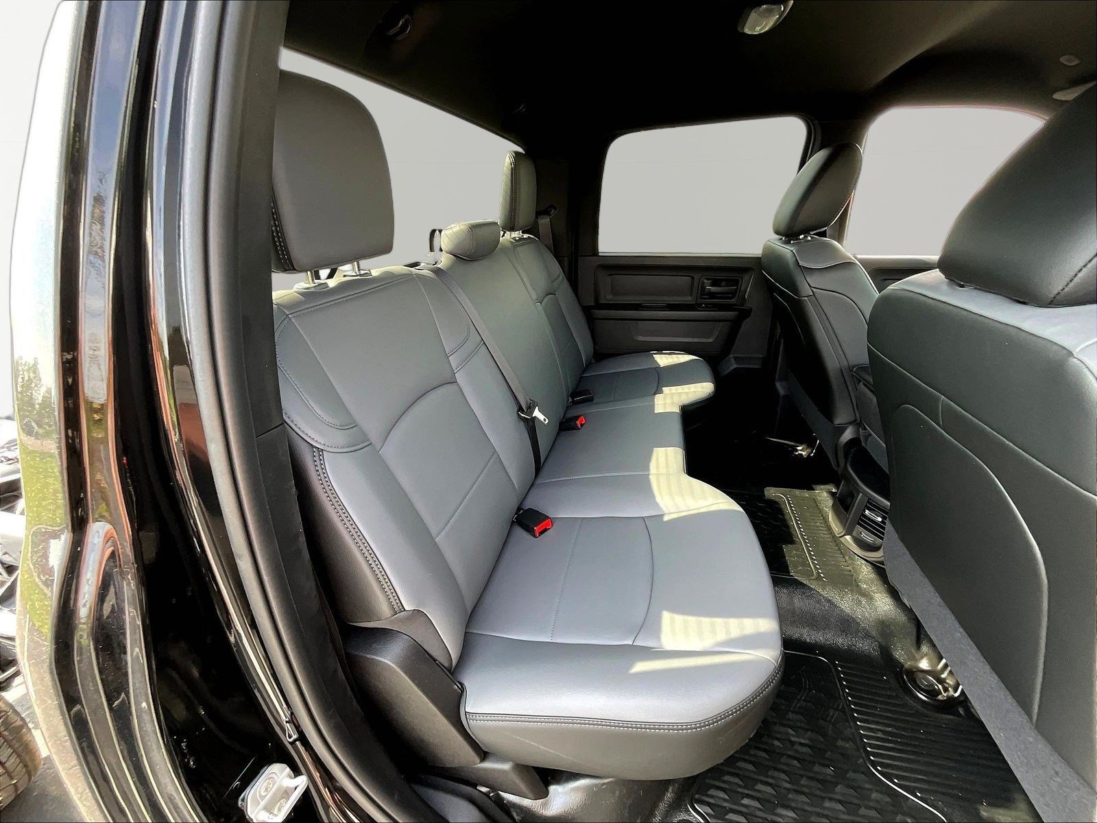 New 2026 RAM 3500 Tradesman w/ Chrome Appearance Group A AWD/4WD image 20
