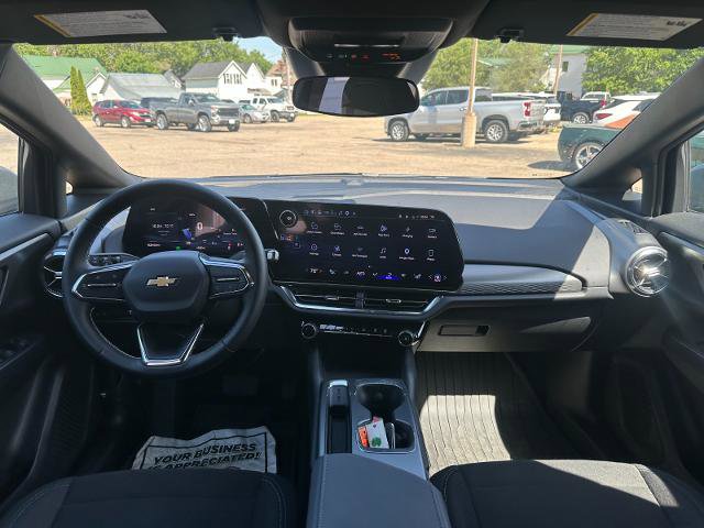 New 2026 Chevrolet Equinox EV LT w/ Comfort Package AWD/4WD image 24