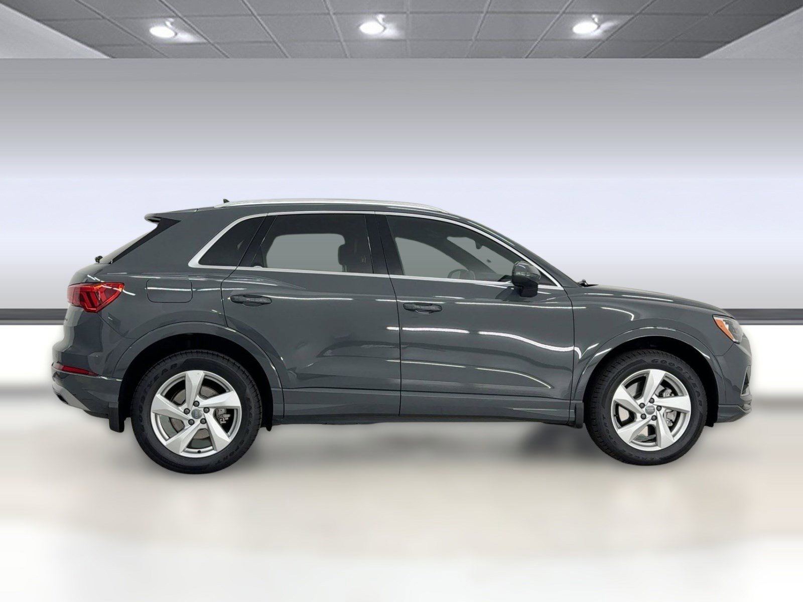 Used 2020 Audi Q3 2.0T Premium w/ Convenience Package image 8