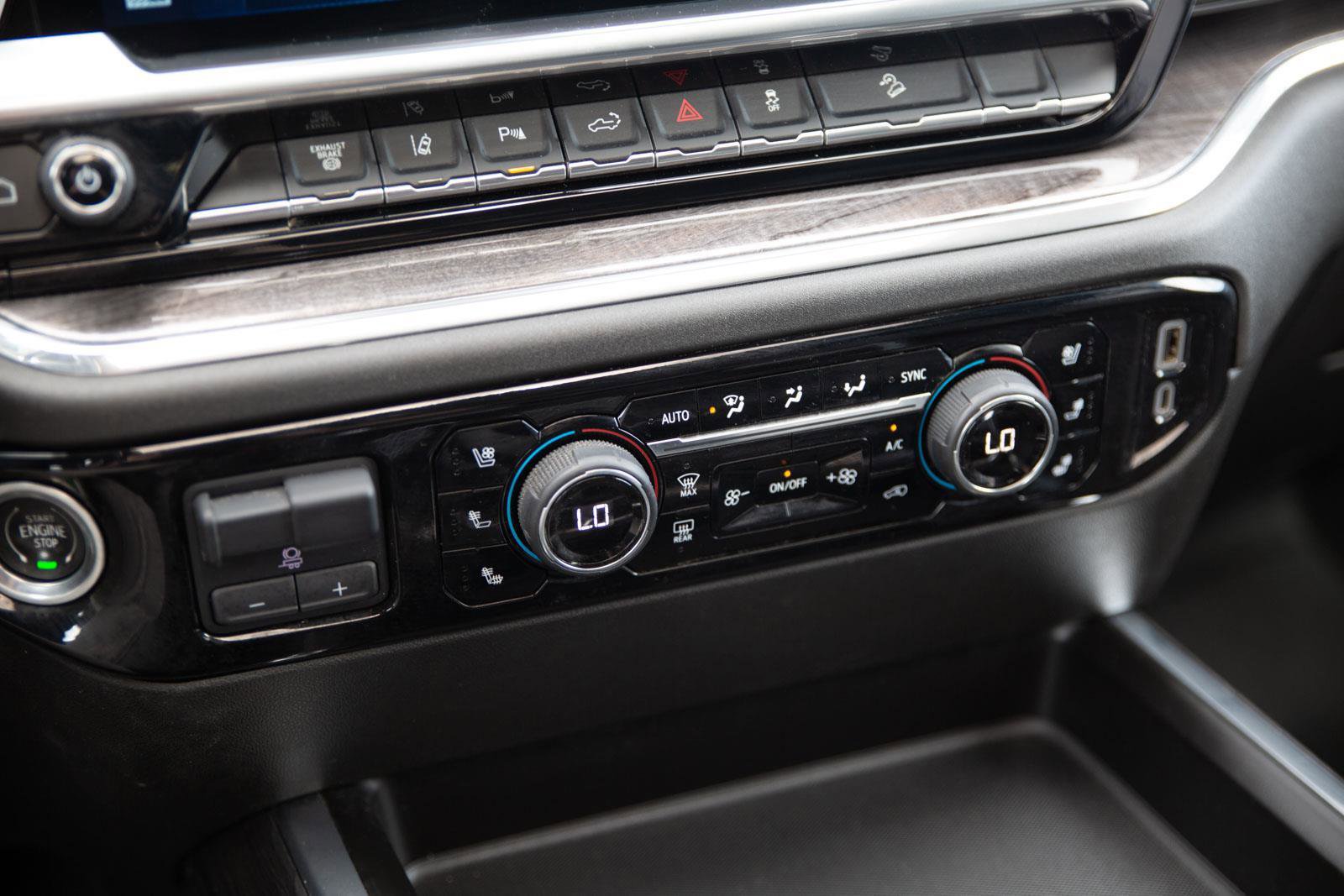 Certified 2024 Chevrolet Silverado 2500 LTZ w/ LTZ Convenience Package image 16