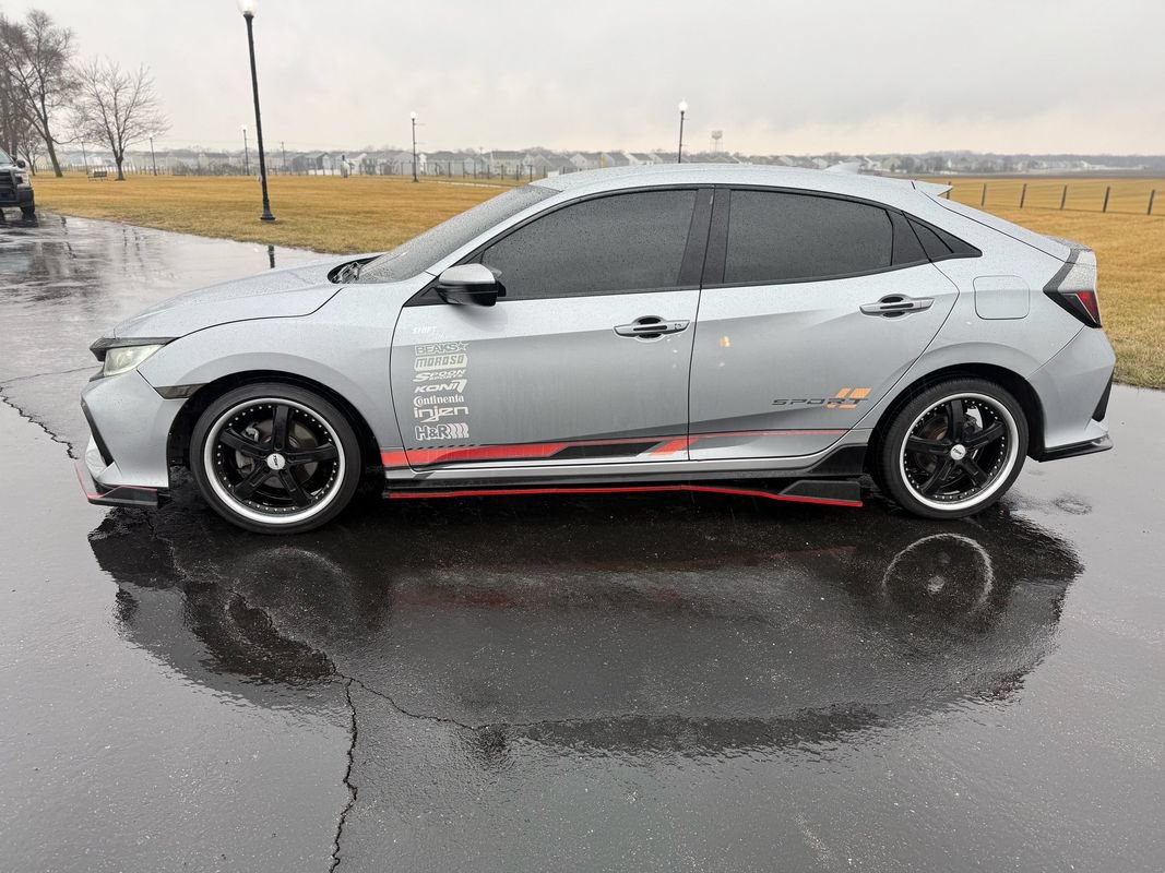 Used 2018 Honda Civic Sport image 10