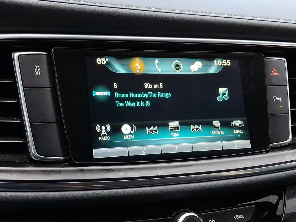 Used 2019 Buick Enclave Essence FWD image 24