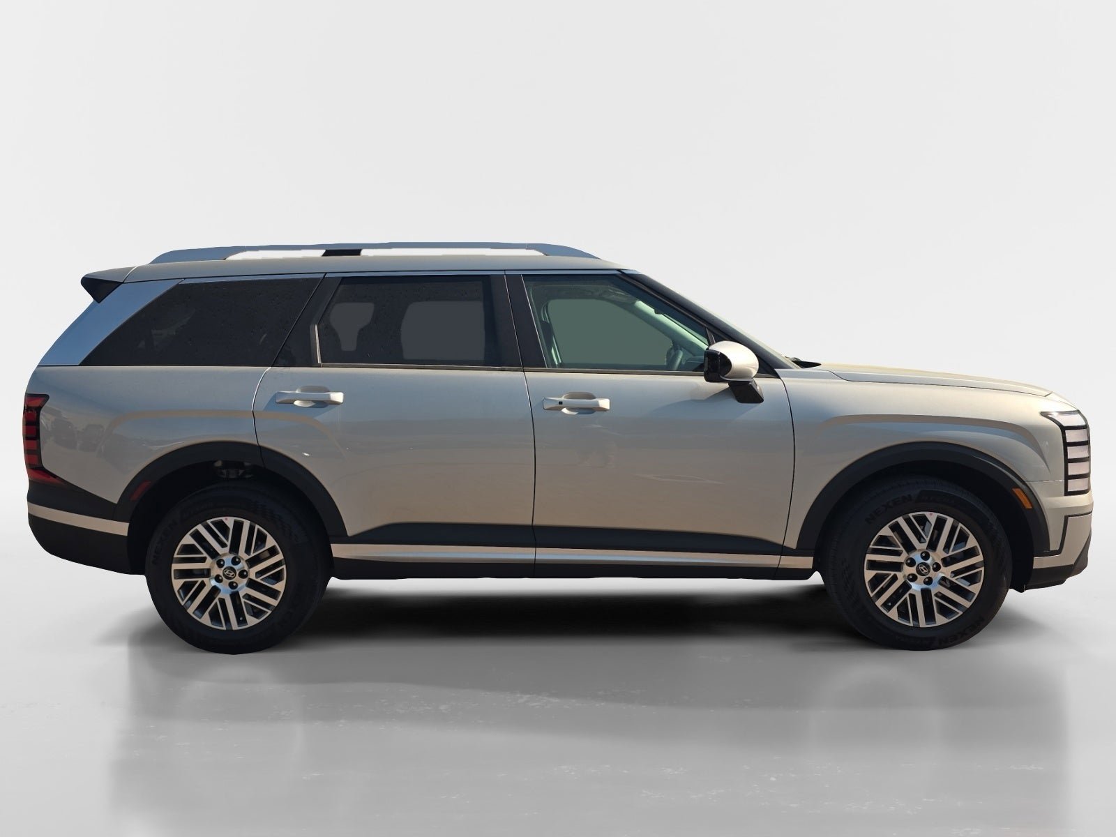 New 2026 Hyundai Palisade SEL FWD image 2